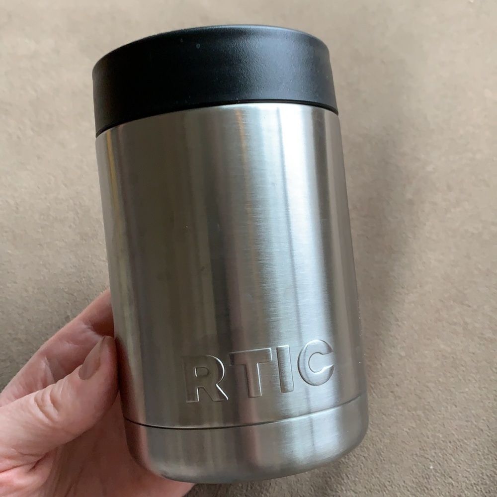 RTIC 12oz Can Cooler